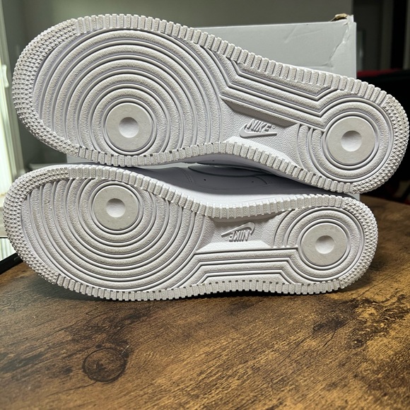 Air Force 1 LE (GS) - Picture 5 of 6